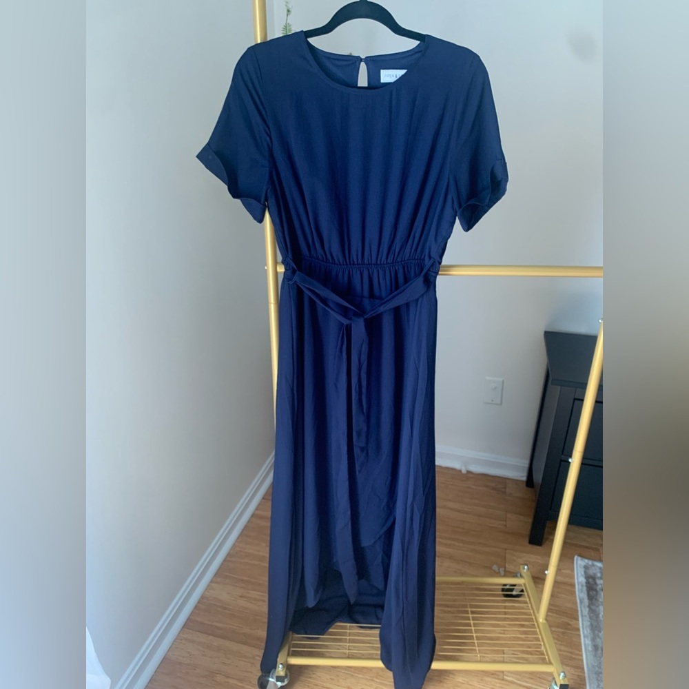 Navy blue short sleeve maxi dress from Piper and Scoot with belt tie size large